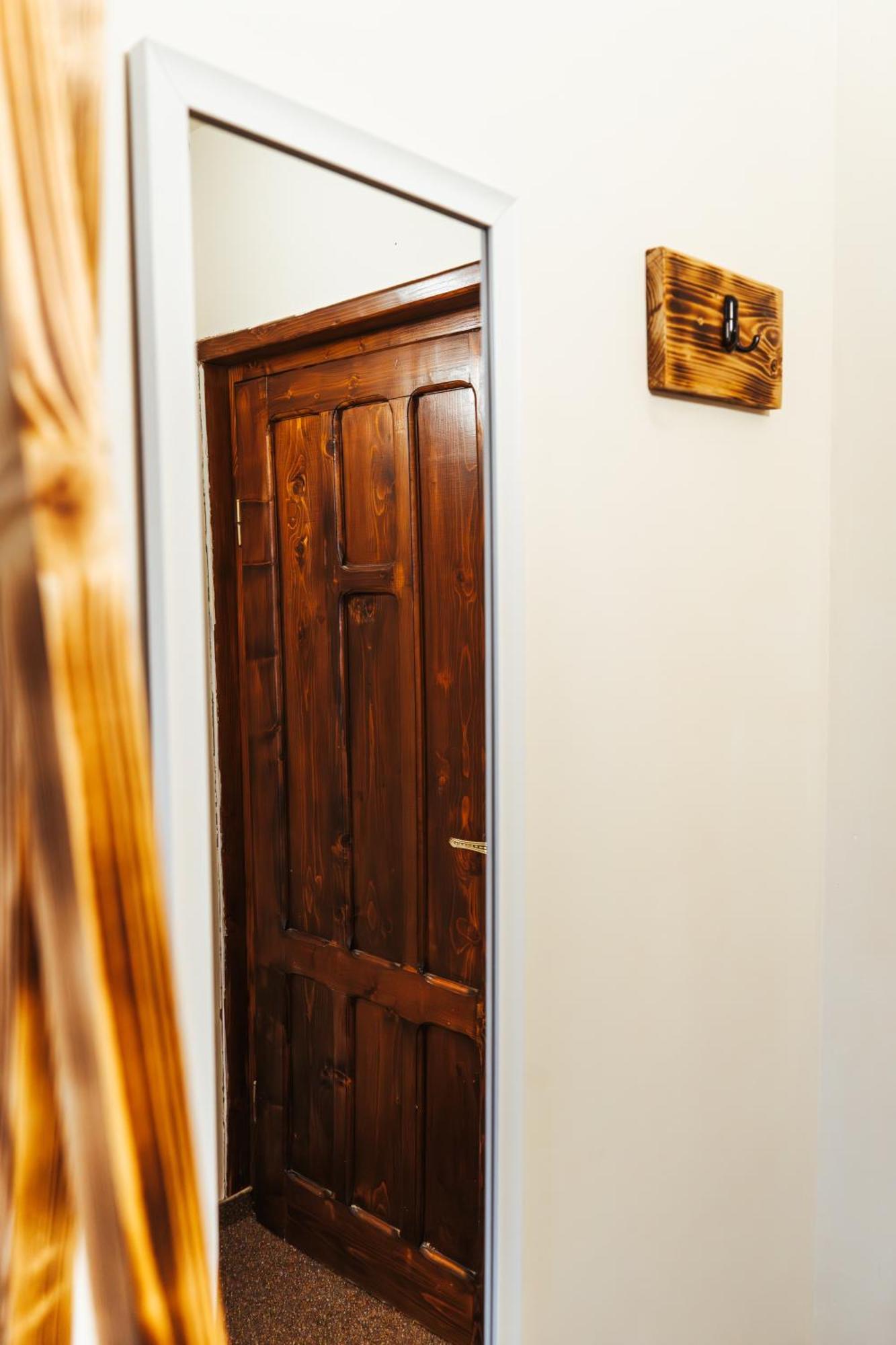 Hotel Casa Rosu Kluż-Napoka Zewnętrze zdjęcie