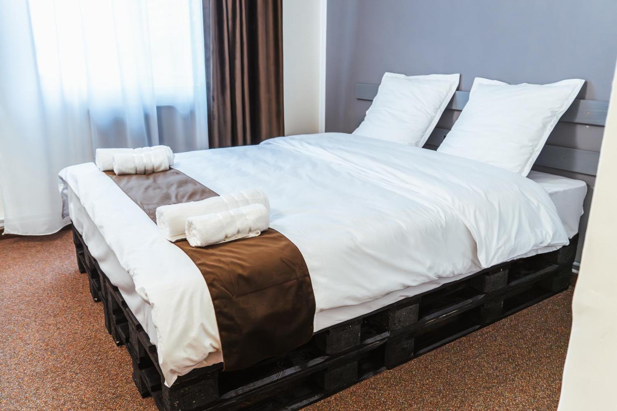 Hotel Casa Rosu Kluż-Napoka Zewnętrze zdjęcie