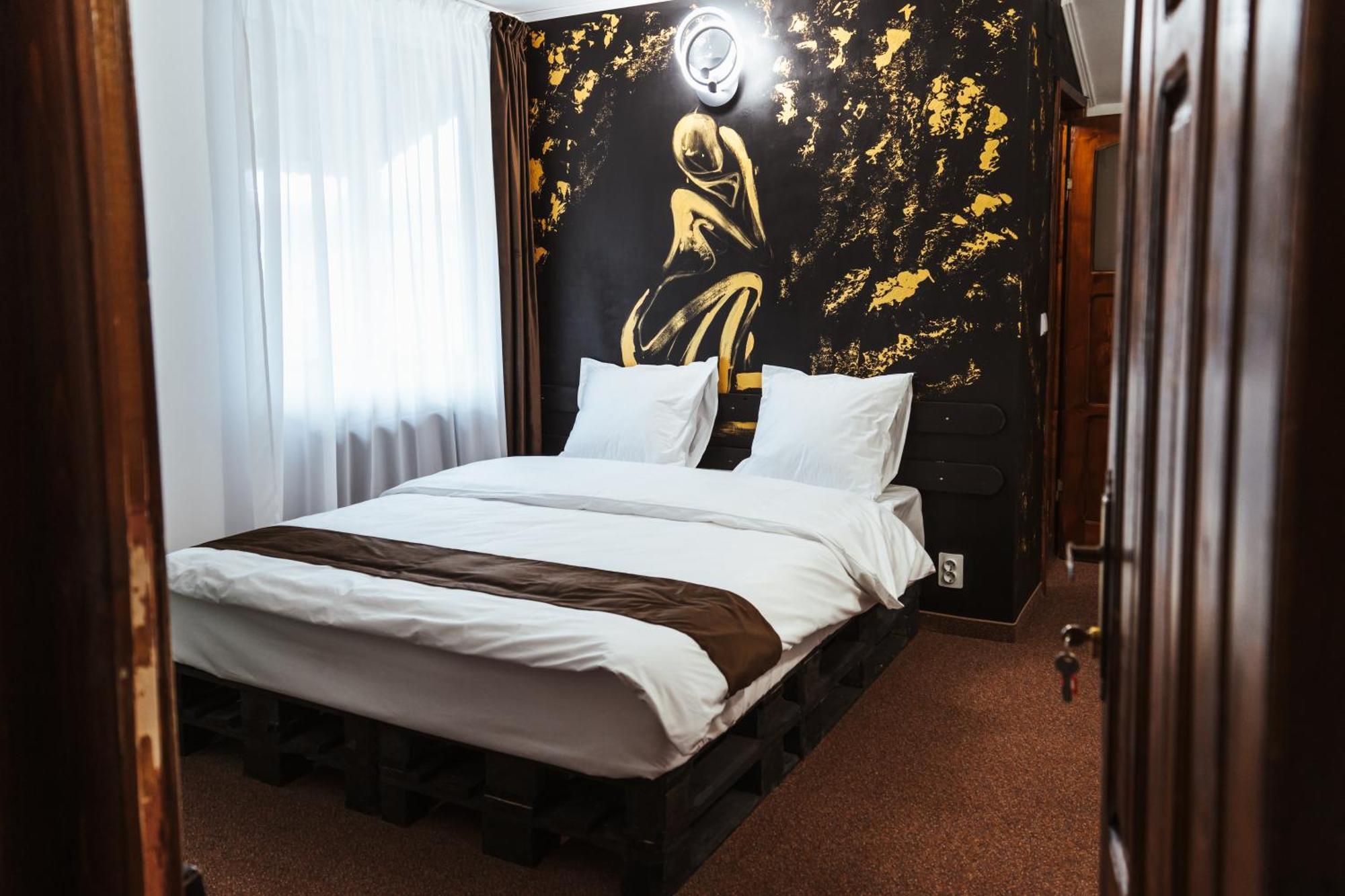 Hotel Casa Rosu Kluż-Napoka Zewnętrze zdjęcie